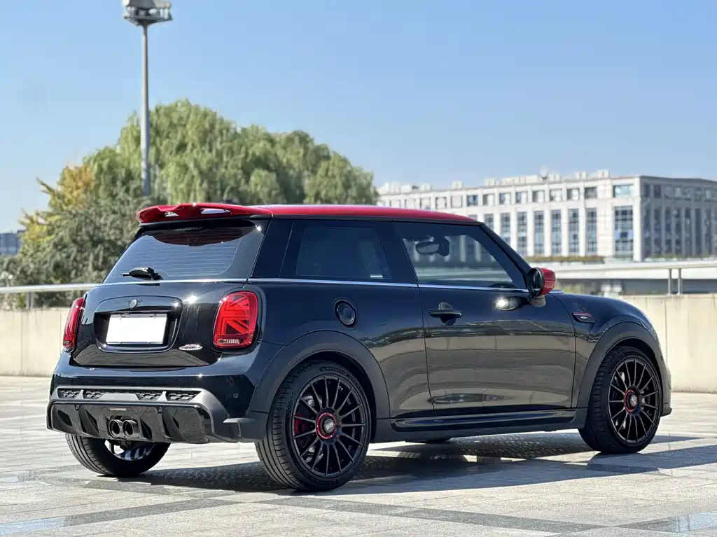 MINI JCW 2022