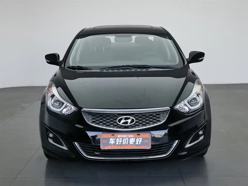 HYUNDAI ELANTRA 2016