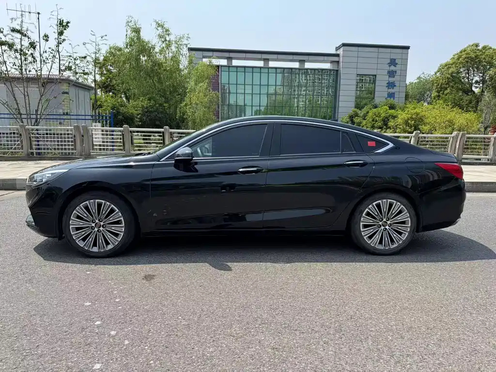HONGQI H5 2019