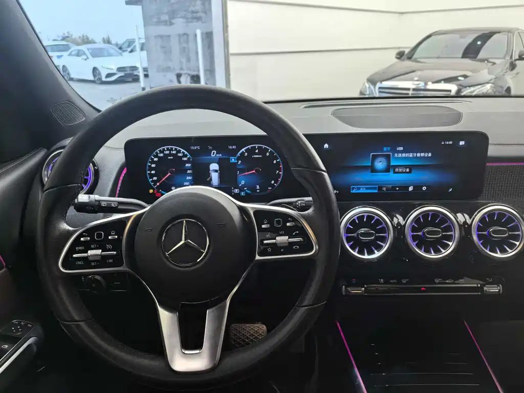 MERCEDES BENZ GLB 2022