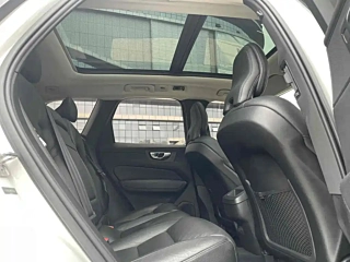 VOLVO XC60  2021 YEAR T5 4WD  SPORT 2021