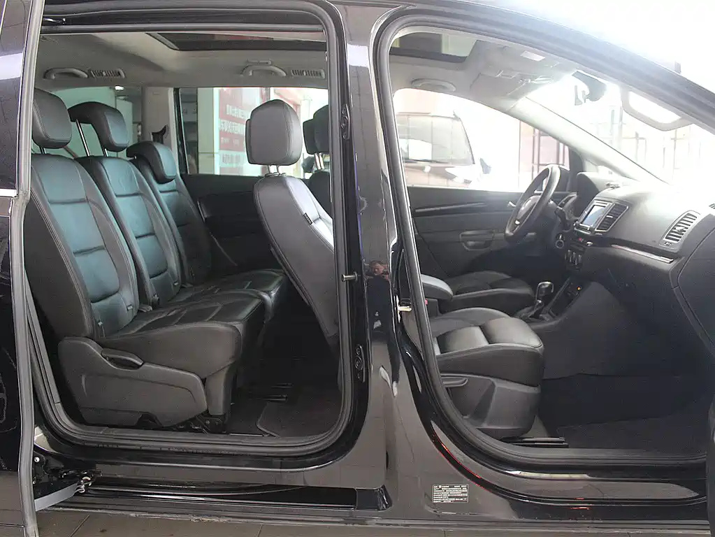 VOLKSWAGEN SHARAN 2016