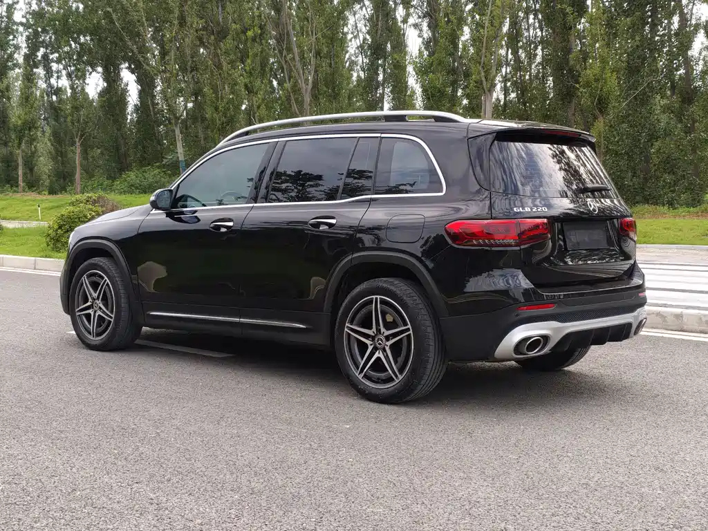 MERCEDES BENZ GLB 2022