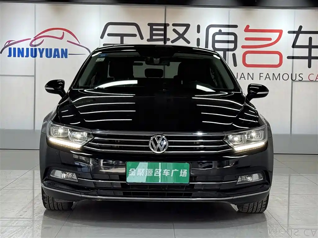 VOLKSWAGEN MAGOTAN 2017