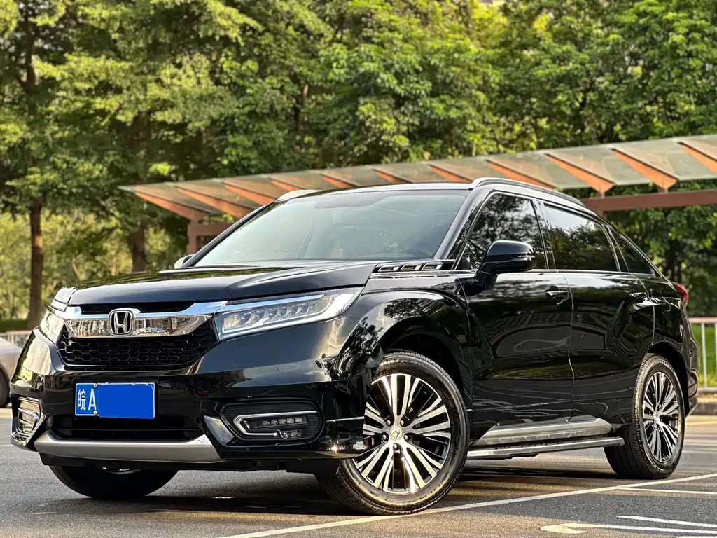 HONDA AVANCIER 2017