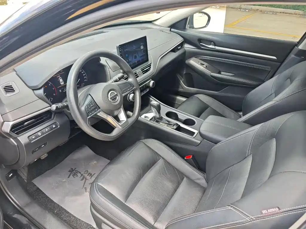 NISSAN TEANA 2022