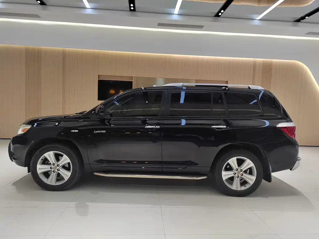TOYOTA HIGHLANDER 2012