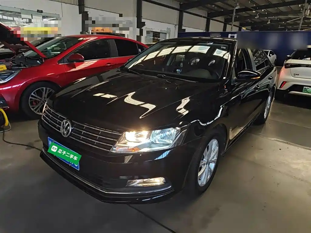 VOLKSWAGEN LAVIDA 2017