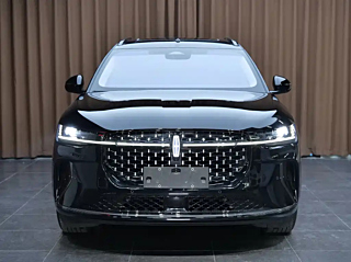 Заказать LINCOLN NAVIGATOR