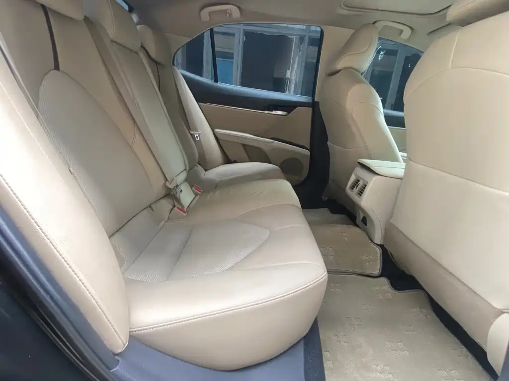 TOYOTA CAMRY 2018
