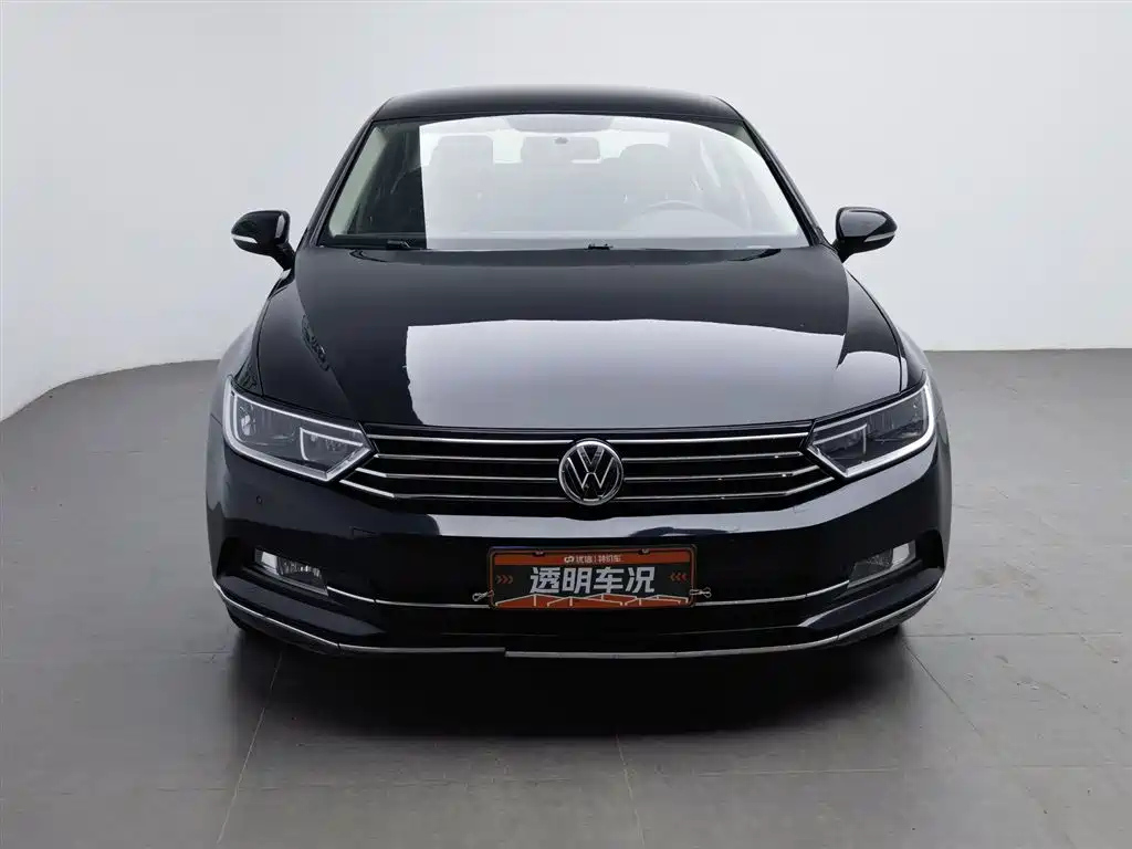 VOLKSWAGEN MAGOTAN 2019