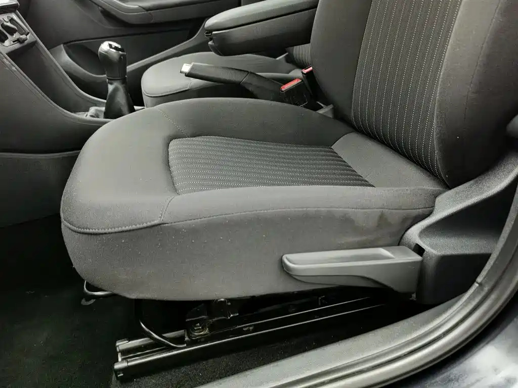 VOLKSWAGEN JETTA 2016