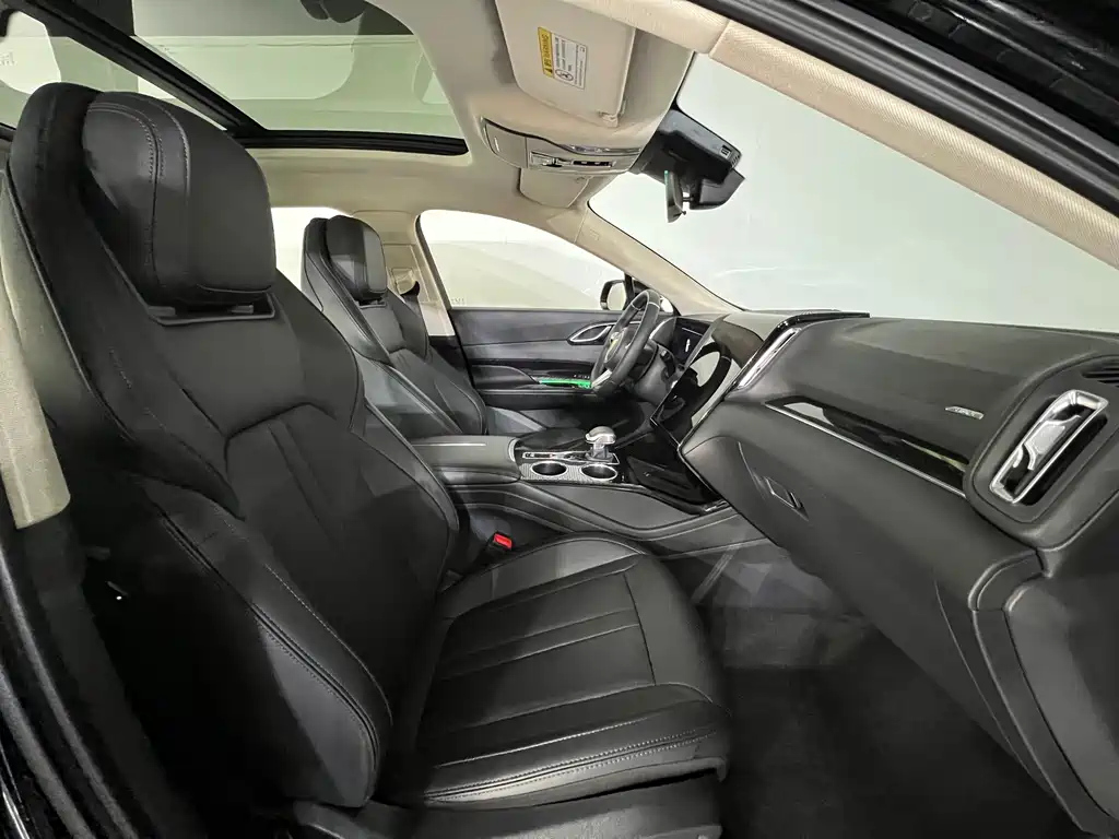 HONGQI HS3 PHEV 2024