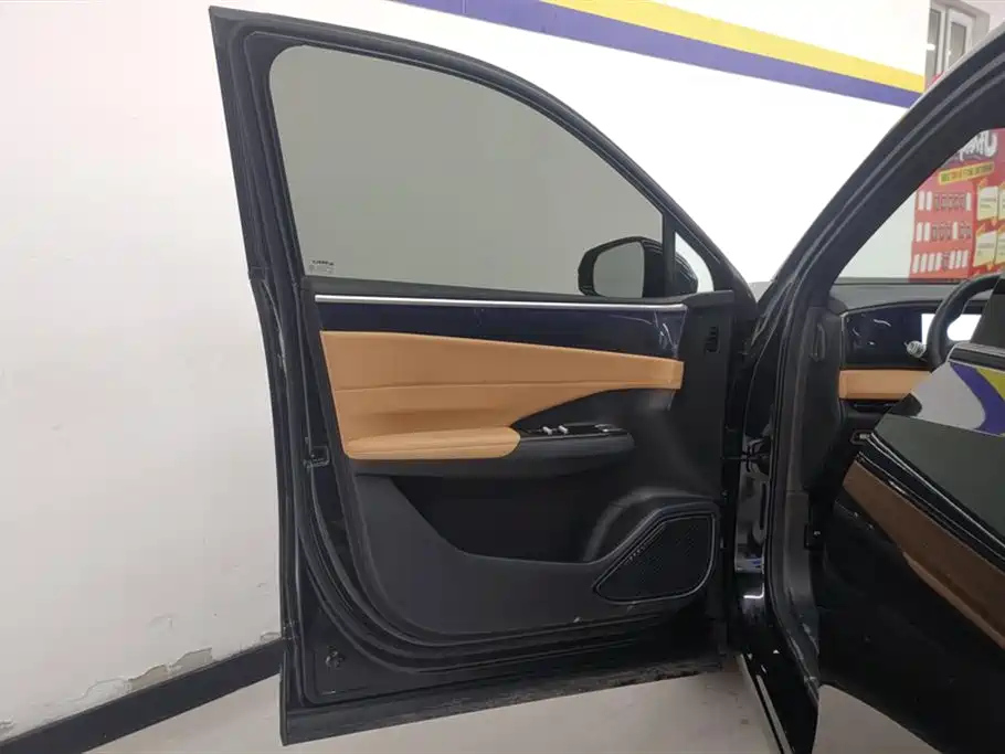 GEELY GALAXY GALAXY L7 2024