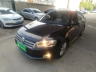 VOLKSWAGEN LAVIDA 2013