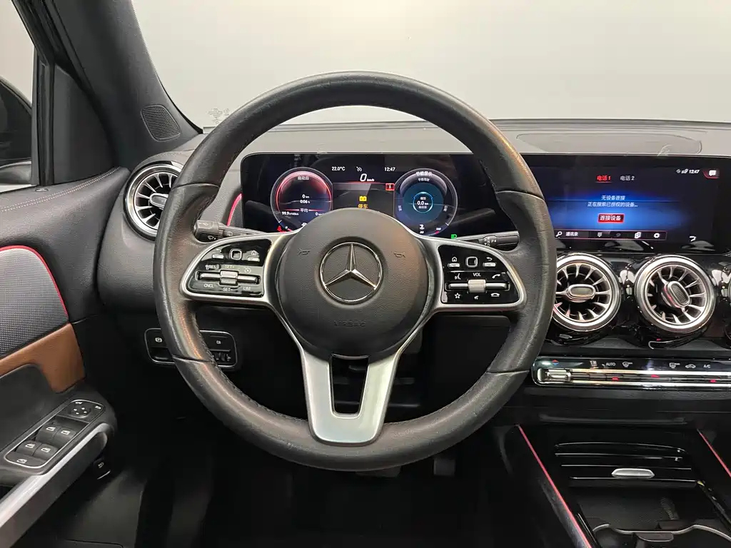 MERCEDES BENZ GLB 2021
