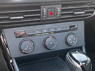 VOLKSWAGEN PASSAT  2022 YEAR 280TSI BUSINESS EDITION 2022