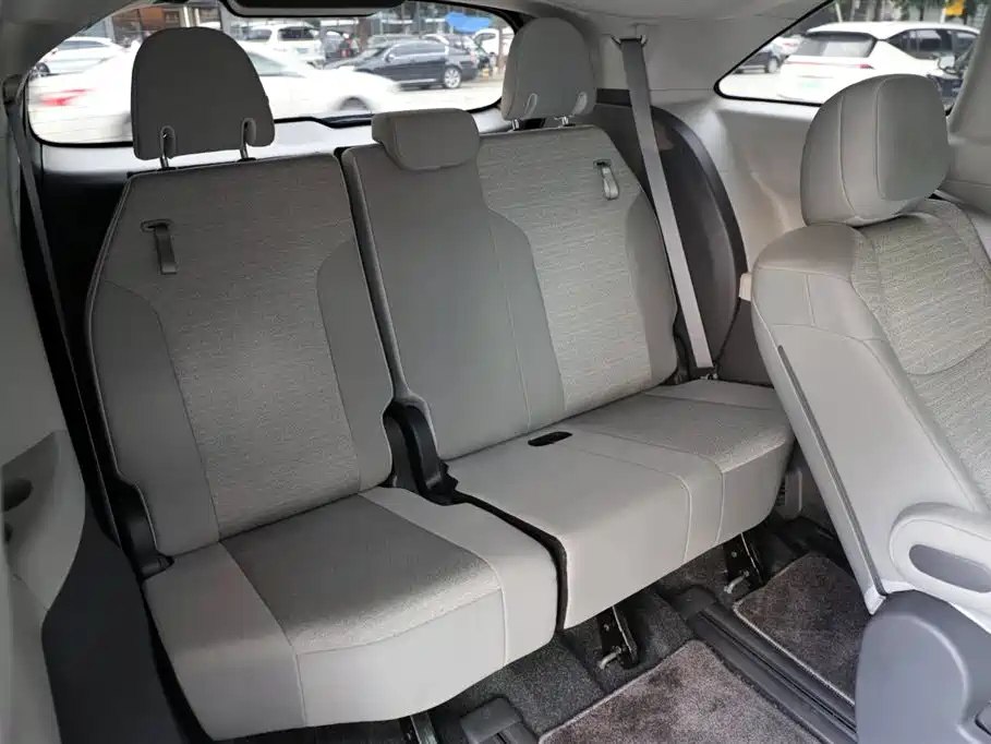 TOYOTA SIENNA SIENNA 2025