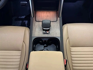 LAND ROVER DISCOVERY SPORT  2024 YEAR  TECH EDITION 2024