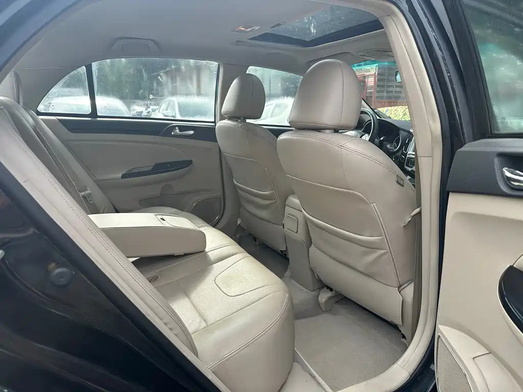 BYD SURUI 2014
