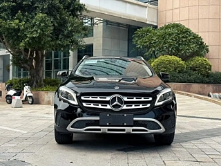 MERCEDES BENZ GLA 2019