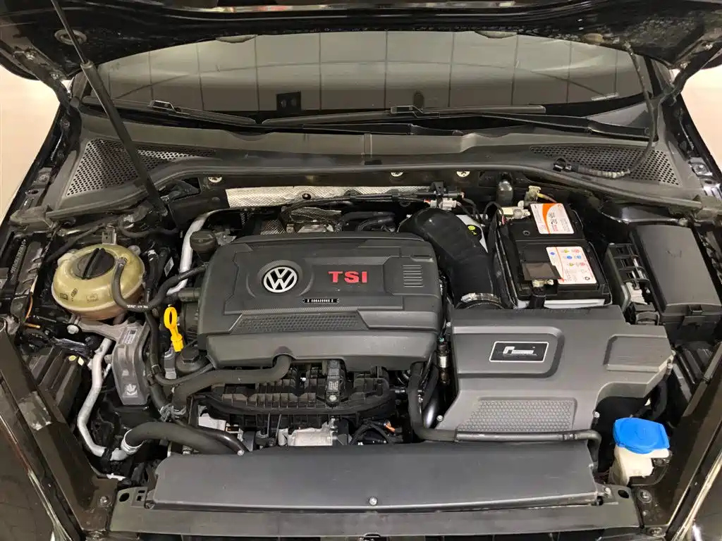 VOLKSWAGEN GOLF GTI 2018