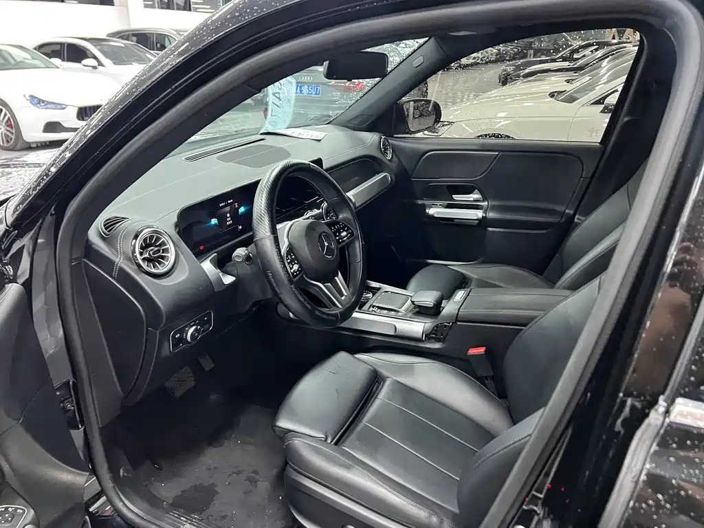 MERCEDES BENZ GLB 2022