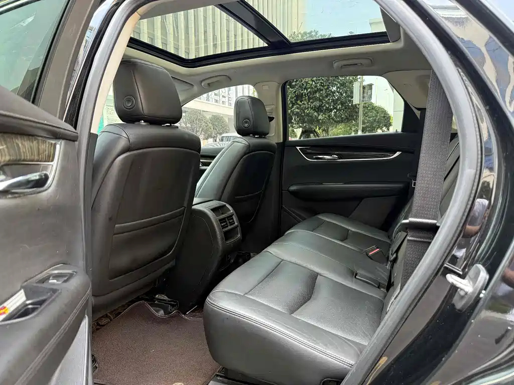 CADILLAC XT5 2016