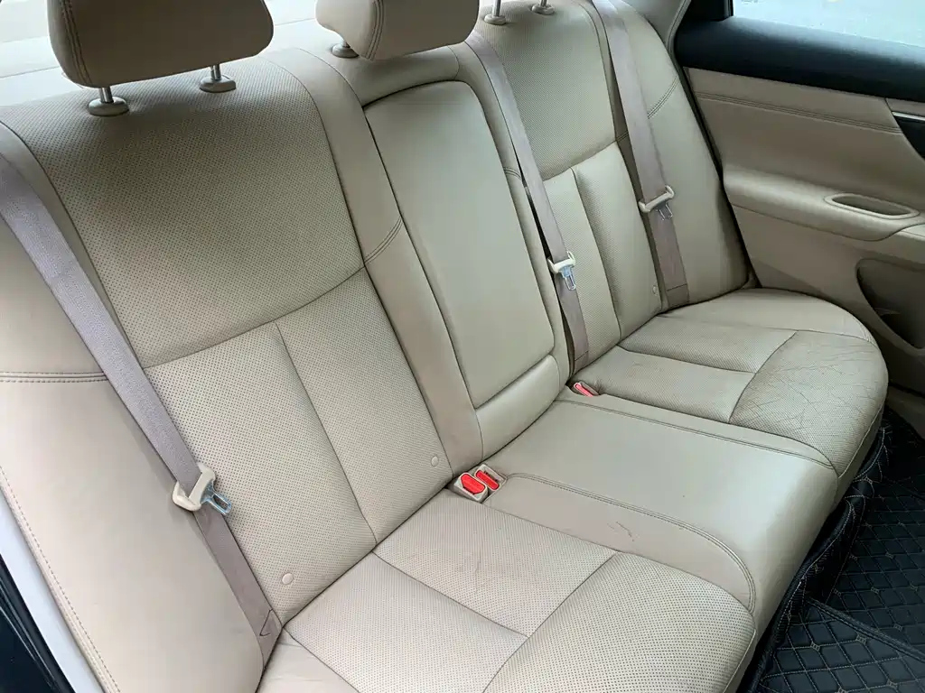 NISSAN TEANA 2016