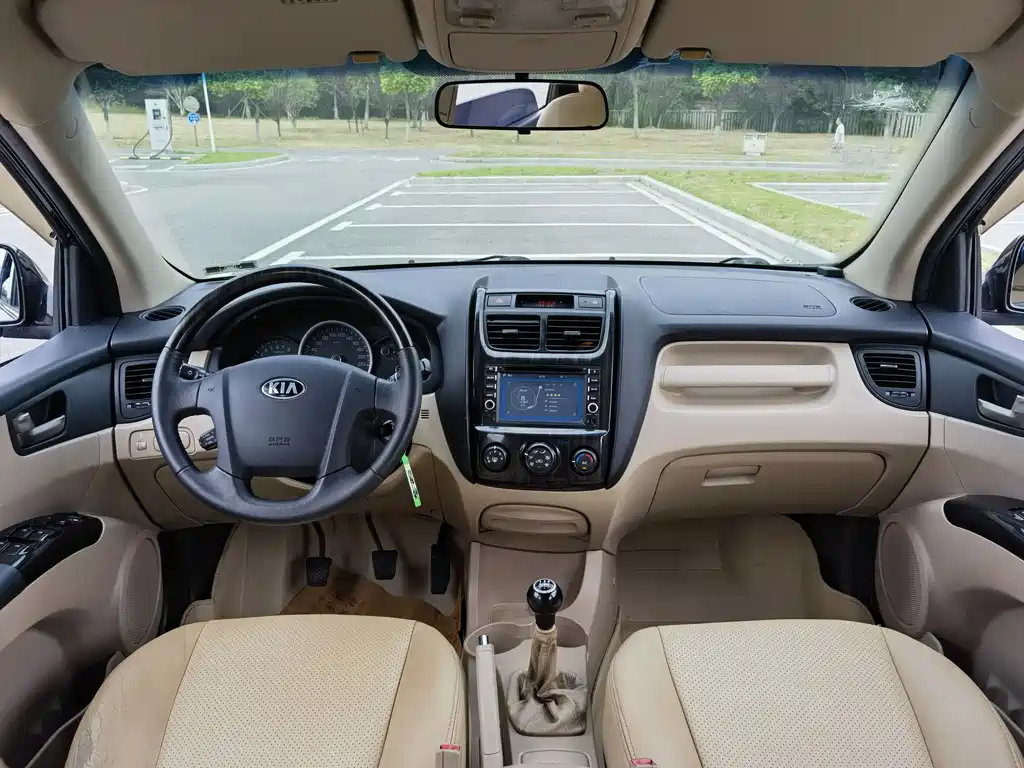 KIA SPORTAGE 2013