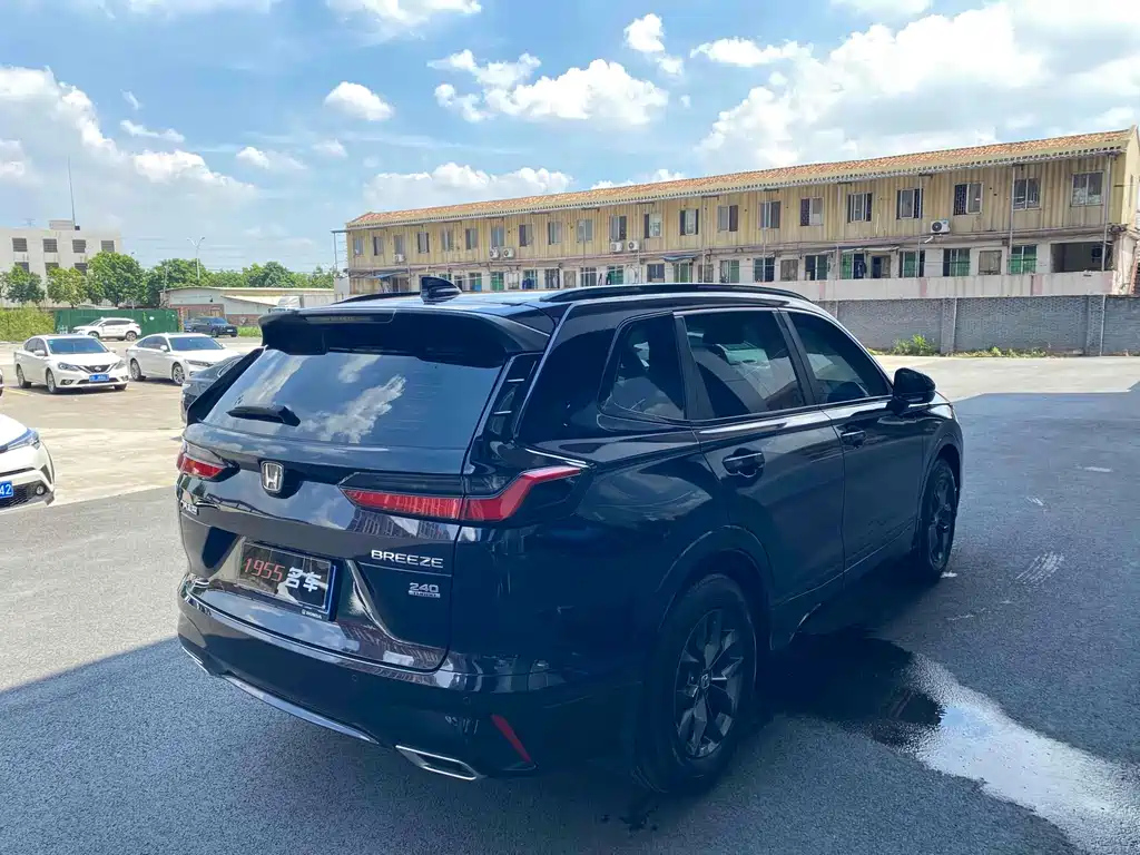 HONDA BREEZE 2025