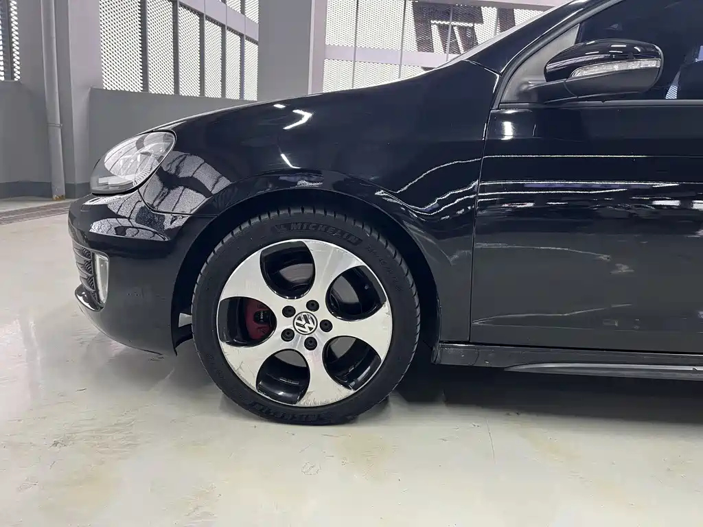 VOLKSWAGEN GOLF GTI 2012