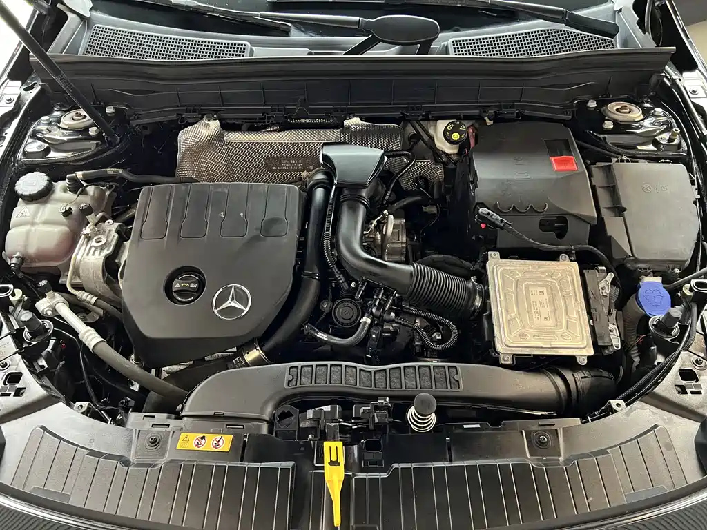 MERCEDES BENZ GLB 2020