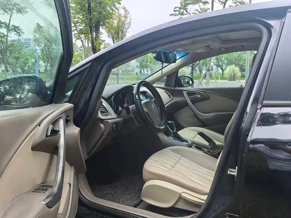 BUICK EXCELLE 2012