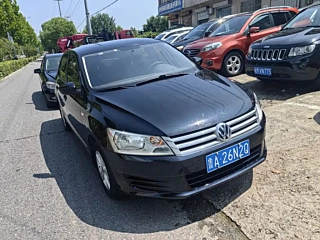 VOLKSWAGEN SANTANA 2014