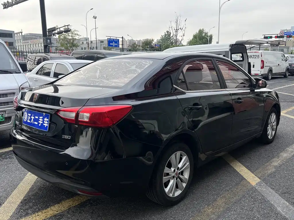 ROEWE 360 2017