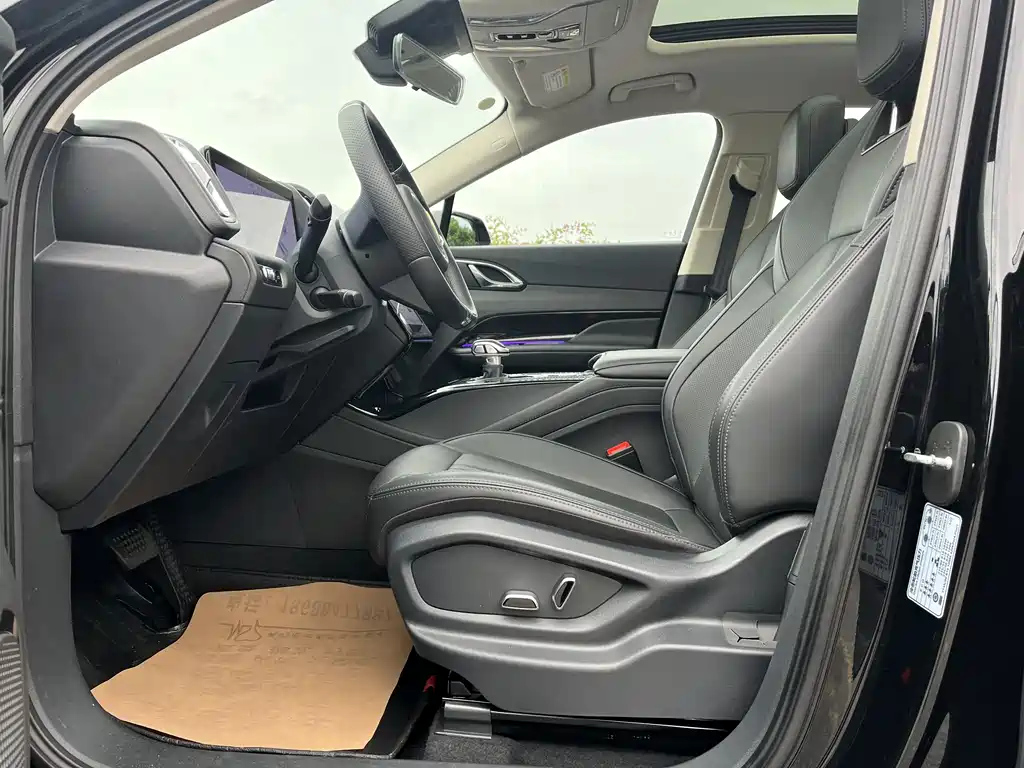 HONGQI HS3 PHEV 2024