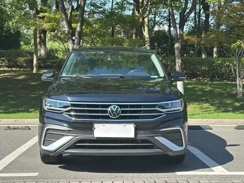 VOLKSWAGEN TIGUAN L 2022