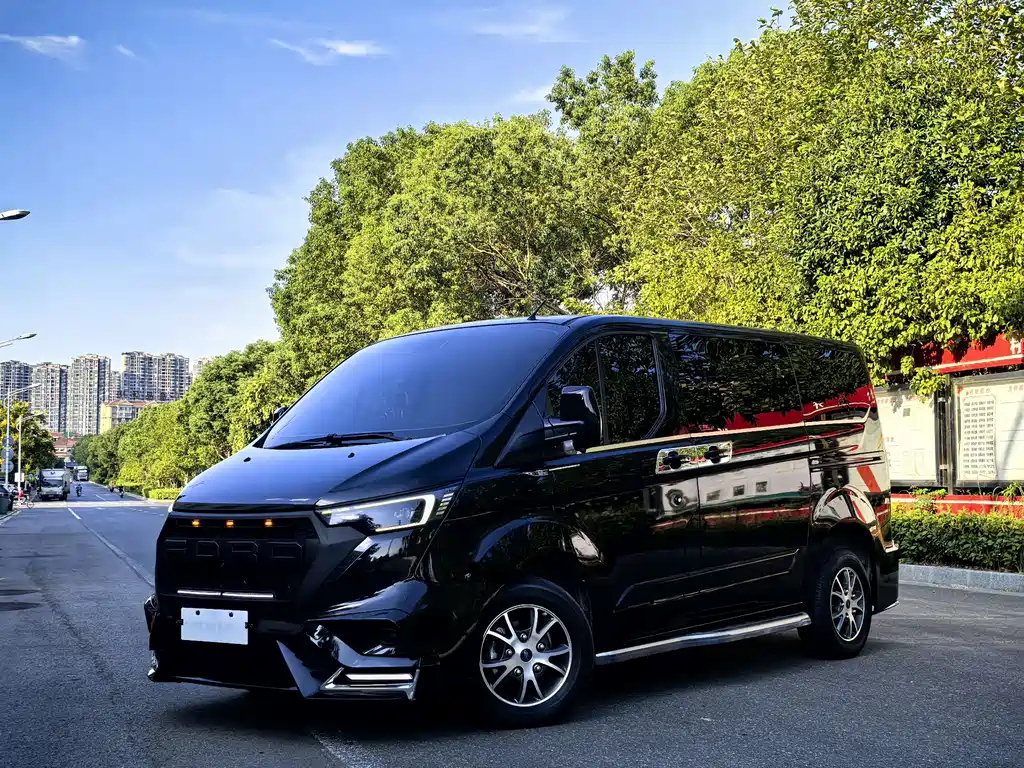 FORD TOURNEO 2023