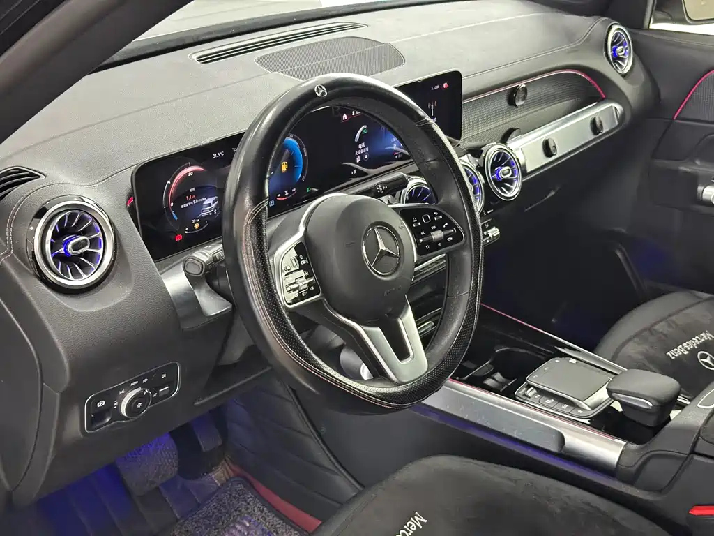 MERCEDES BENZ GLB 2020