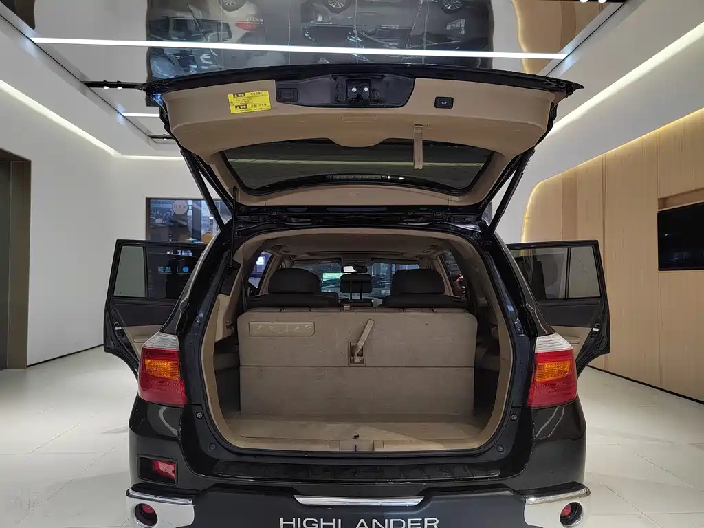 TOYOTA HIGHLANDER 2012