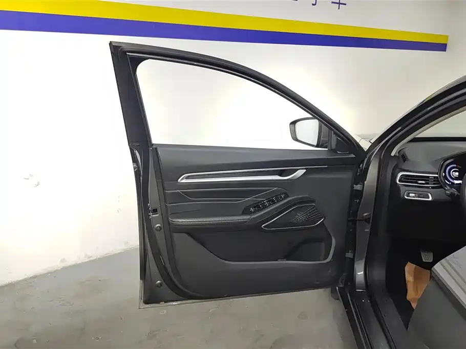 GEELY AUTO EMGRAND 2022