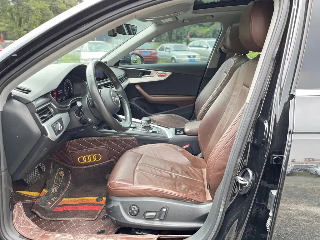 AUDI A4L 2019