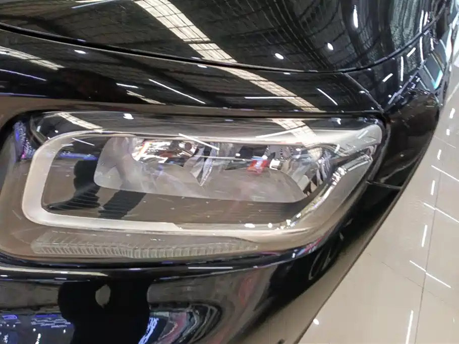 MERCEDES BENZ GLB 2020