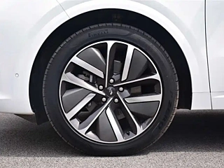 LI AUTO L6 2024 YEAR PRO 2024