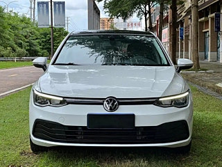 VOLKSWAGEN GOLF  2021