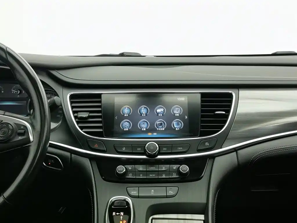 BUICK LACROSSE 2018