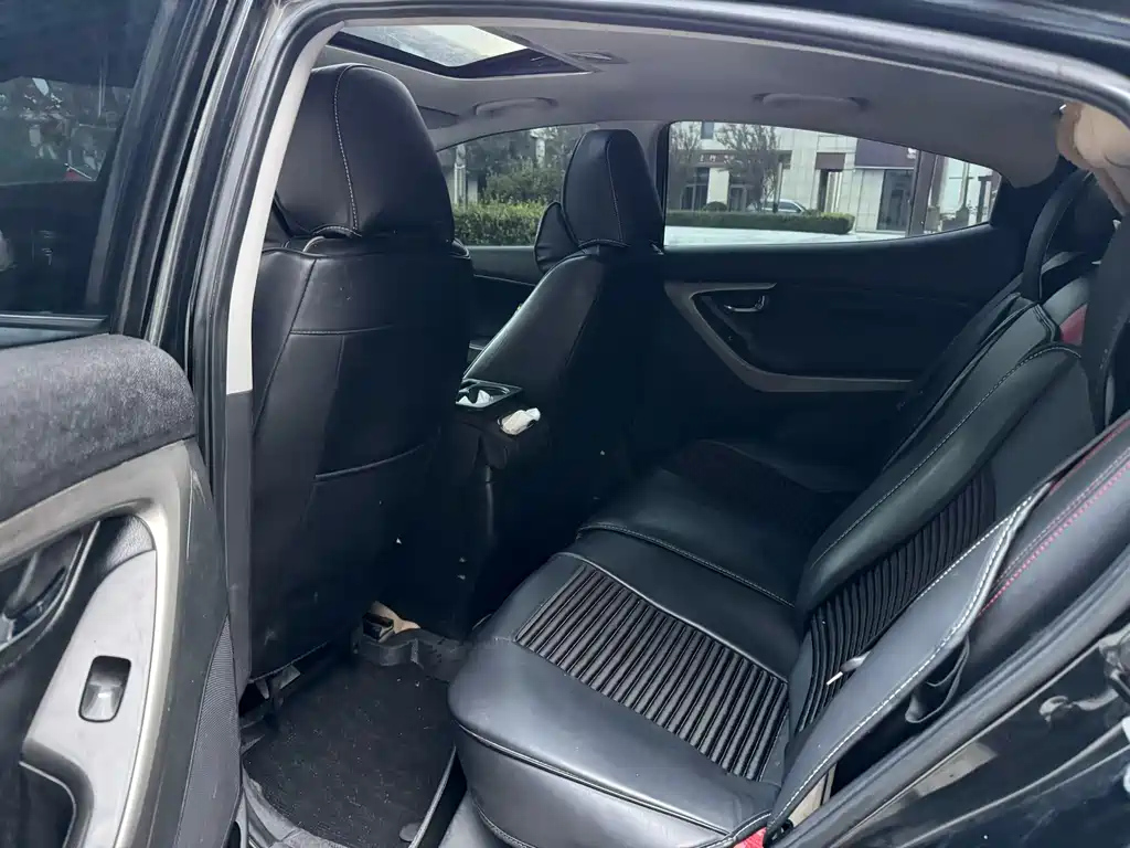 HYUNDAI ELANTRA 2014