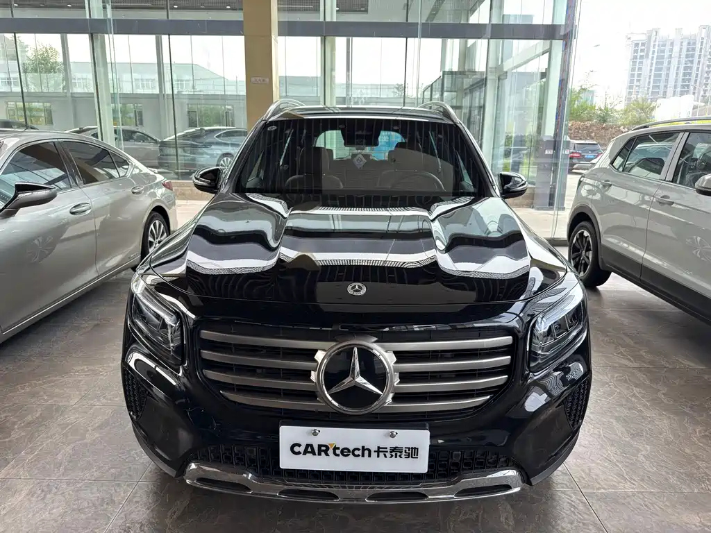 MERCEDES BENZ GLB 2024