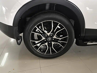 SOUEAST DX3  2018 YEAR 1.5T CVT PREMIUM 2018